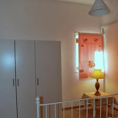 Holiday home Casetta Miro