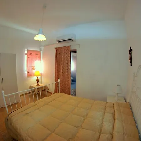 Holiday home Casetta Miro *